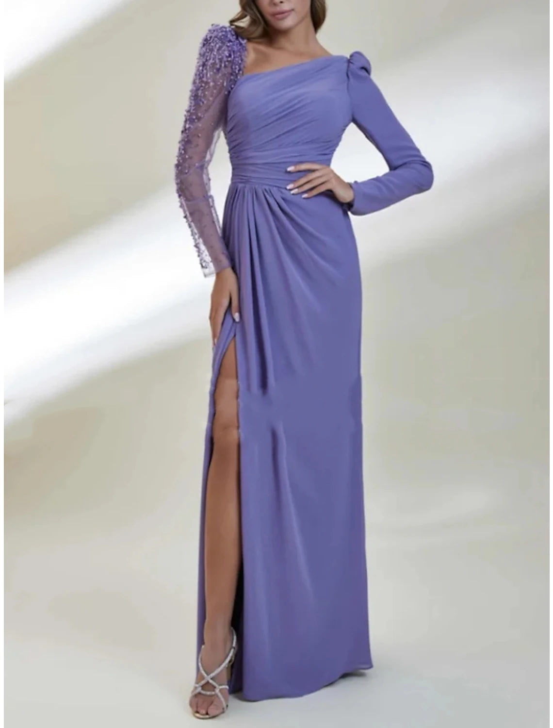 Vestido de noche elegante con corte en forma de columna, vestido formal navideño en rojo y verde, cola larga, escote redondo, gasa con pliegues y lentejuelas fruncidas, 2025